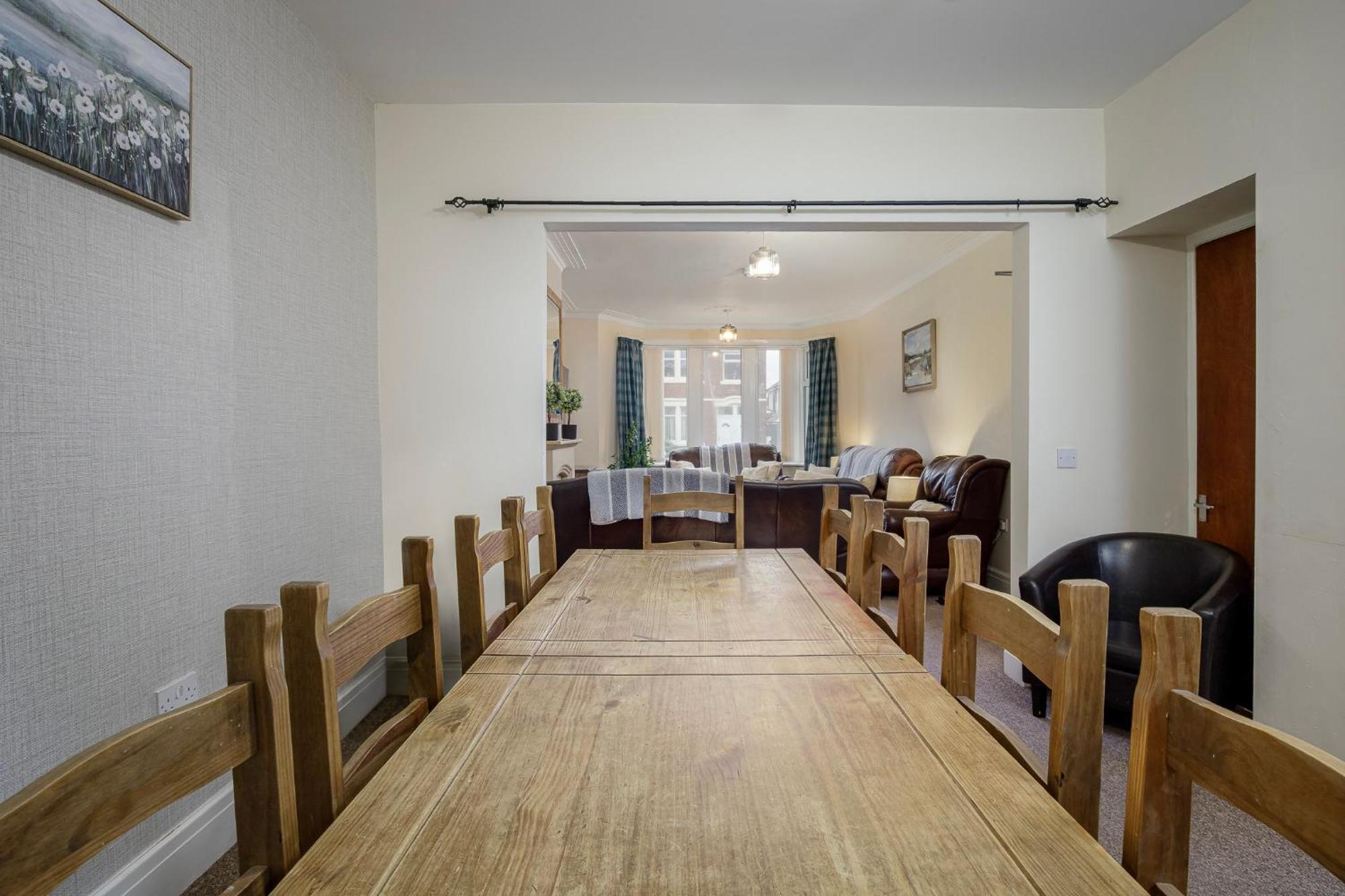 Arnside - Spacious 10-Bedroom Seaside Cottage Blackpool Dış mekan fotoğraf