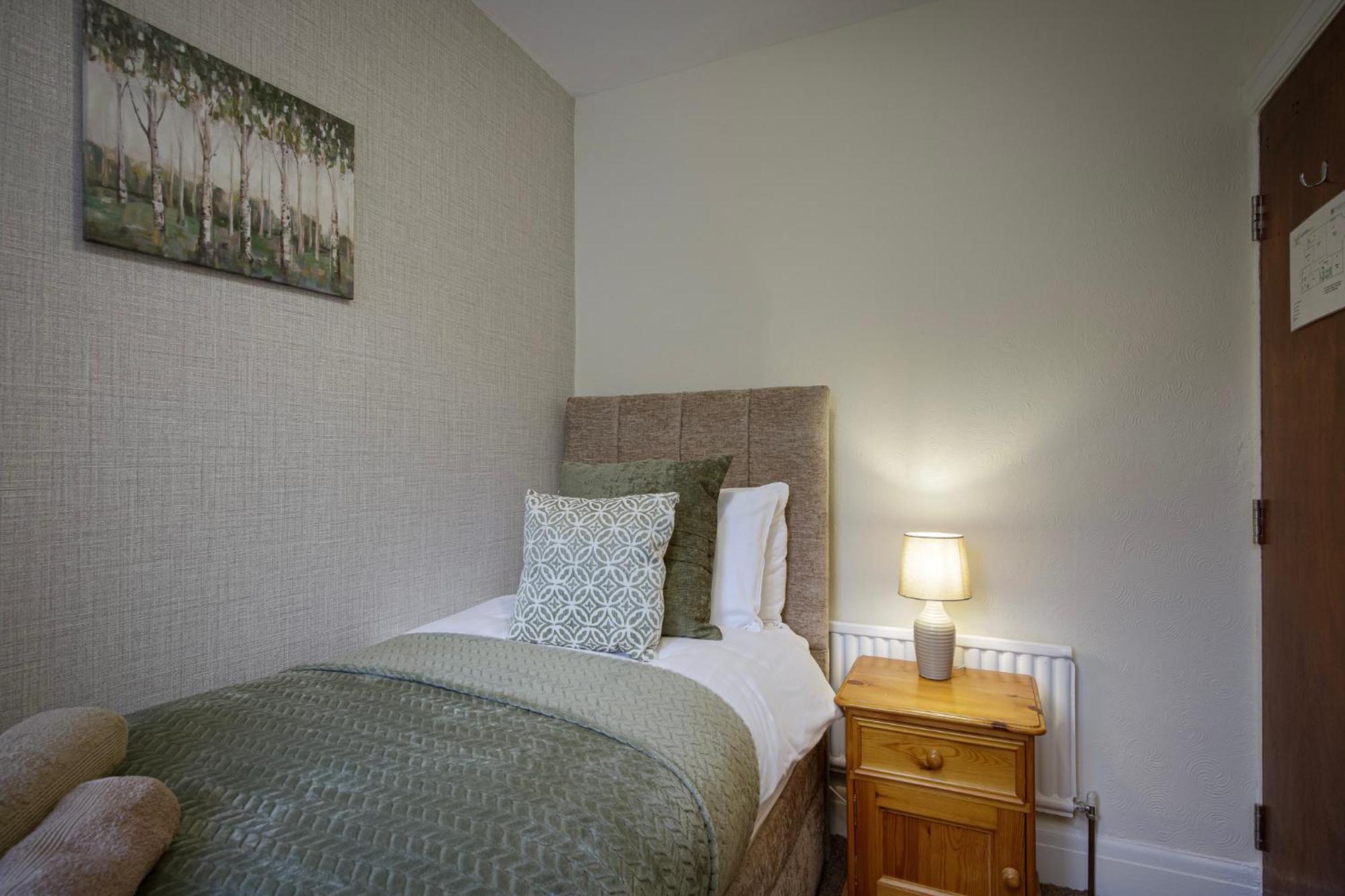 Arnside - Spacious 10-Bedroom Seaside Cottage Blackpool Dış mekan fotoğraf