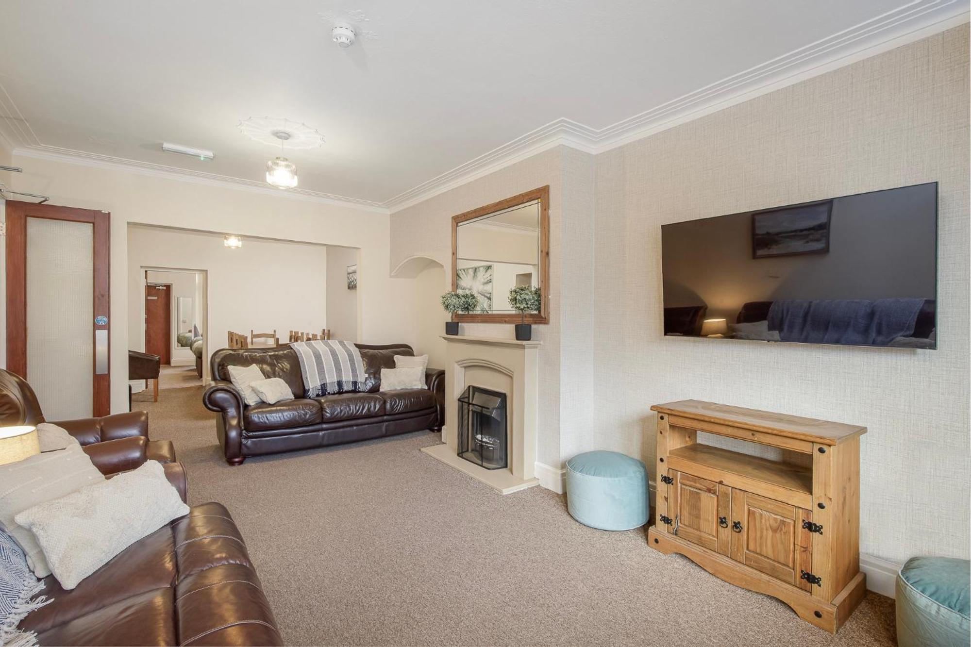 Arnside - Spacious 10-Bedroom Seaside Cottage Blackpool Dış mekan fotoğraf