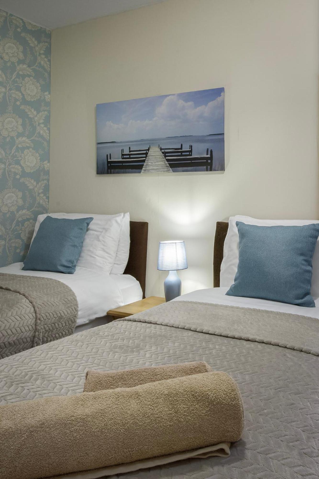 Arnside - Spacious 10-Bedroom Seaside Cottage Blackpool Dış mekan fotoğraf