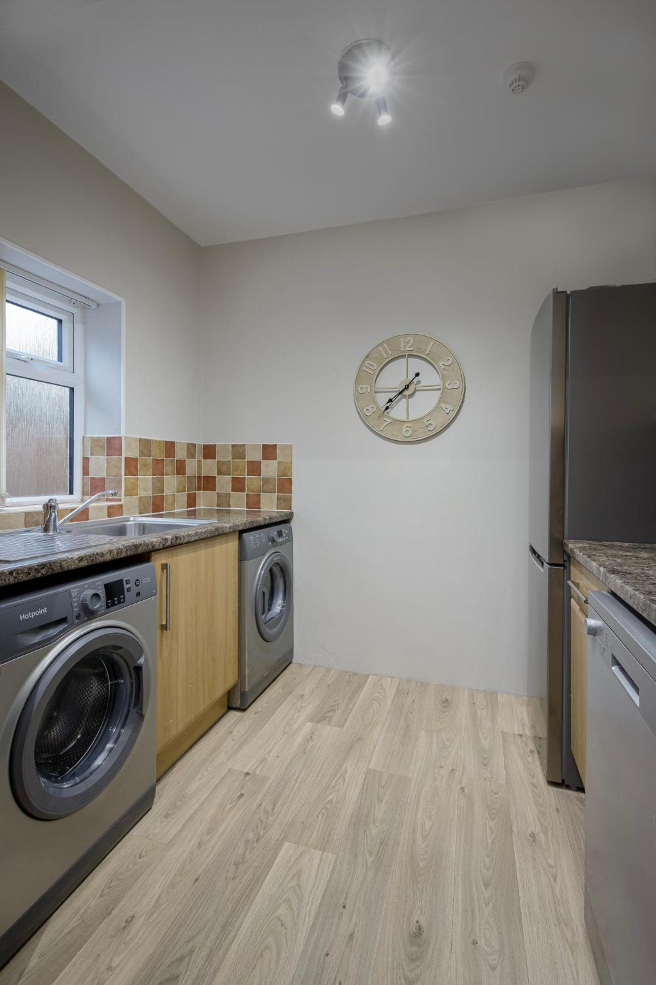 Arnside - Spacious 10-Bedroom Seaside Cottage Blackpool Dış mekan fotoğraf